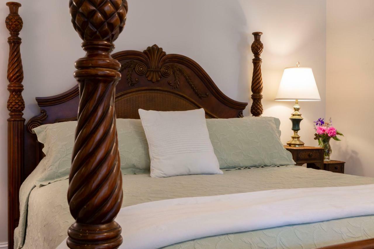 The Villa Bed And Breakfast Westerly Ngoại thất bức ảnh